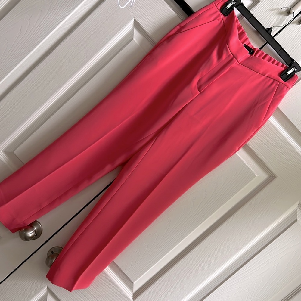 - JCREW 365 Crepe crop Ankle pant in flamingo pink